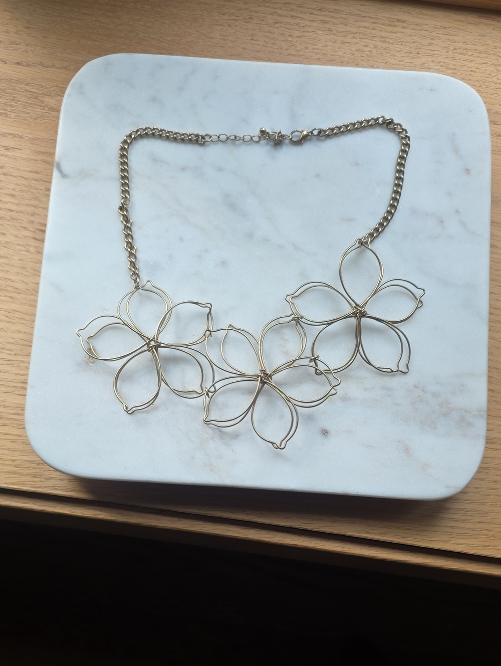 Beautiful Floral Wire Statement Necklace